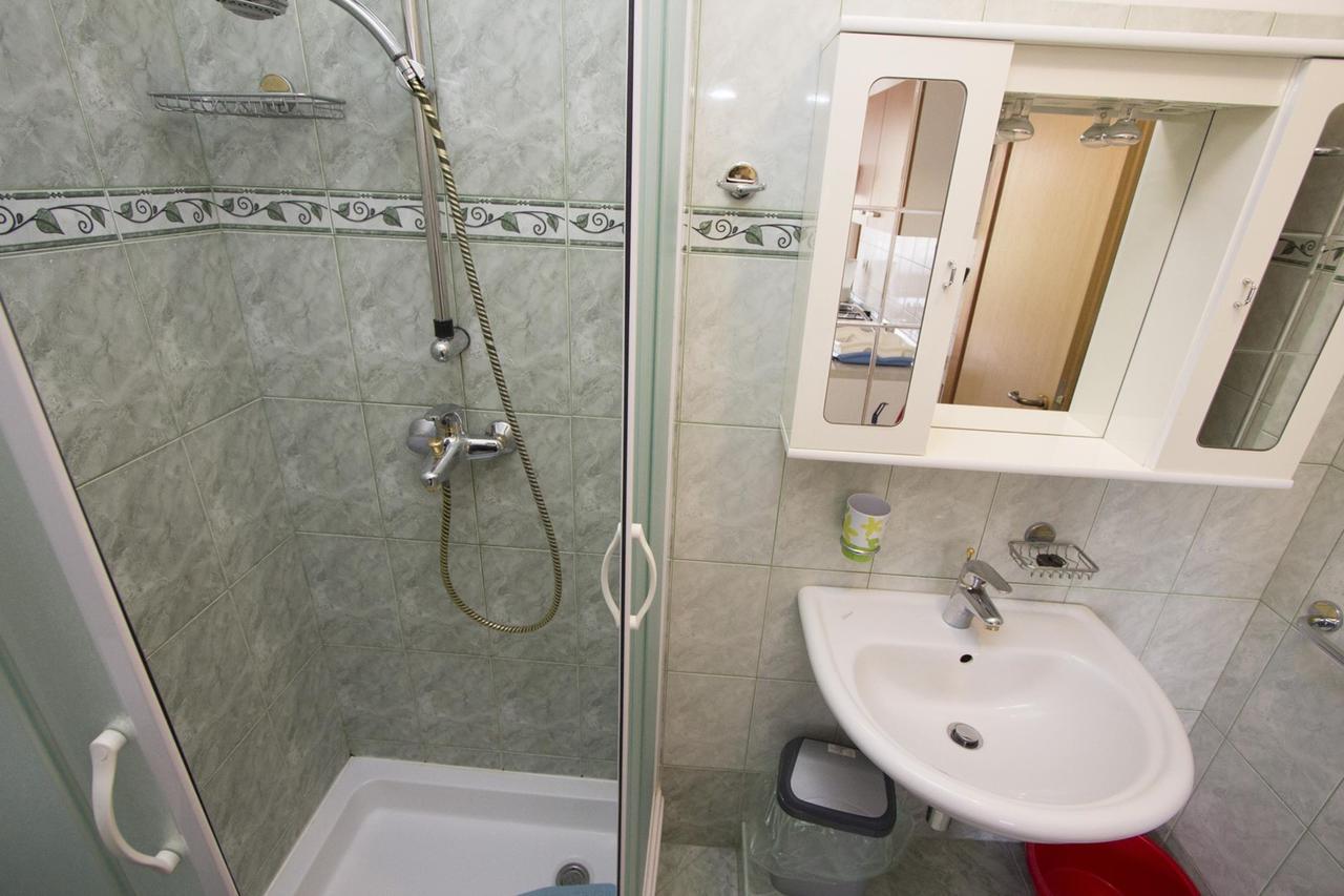 Apartments Rajci Ровин Екстериор снимка
